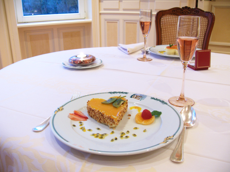 oeur St-Valentin - entremet mangue-passion - Plateaux-Plaisir